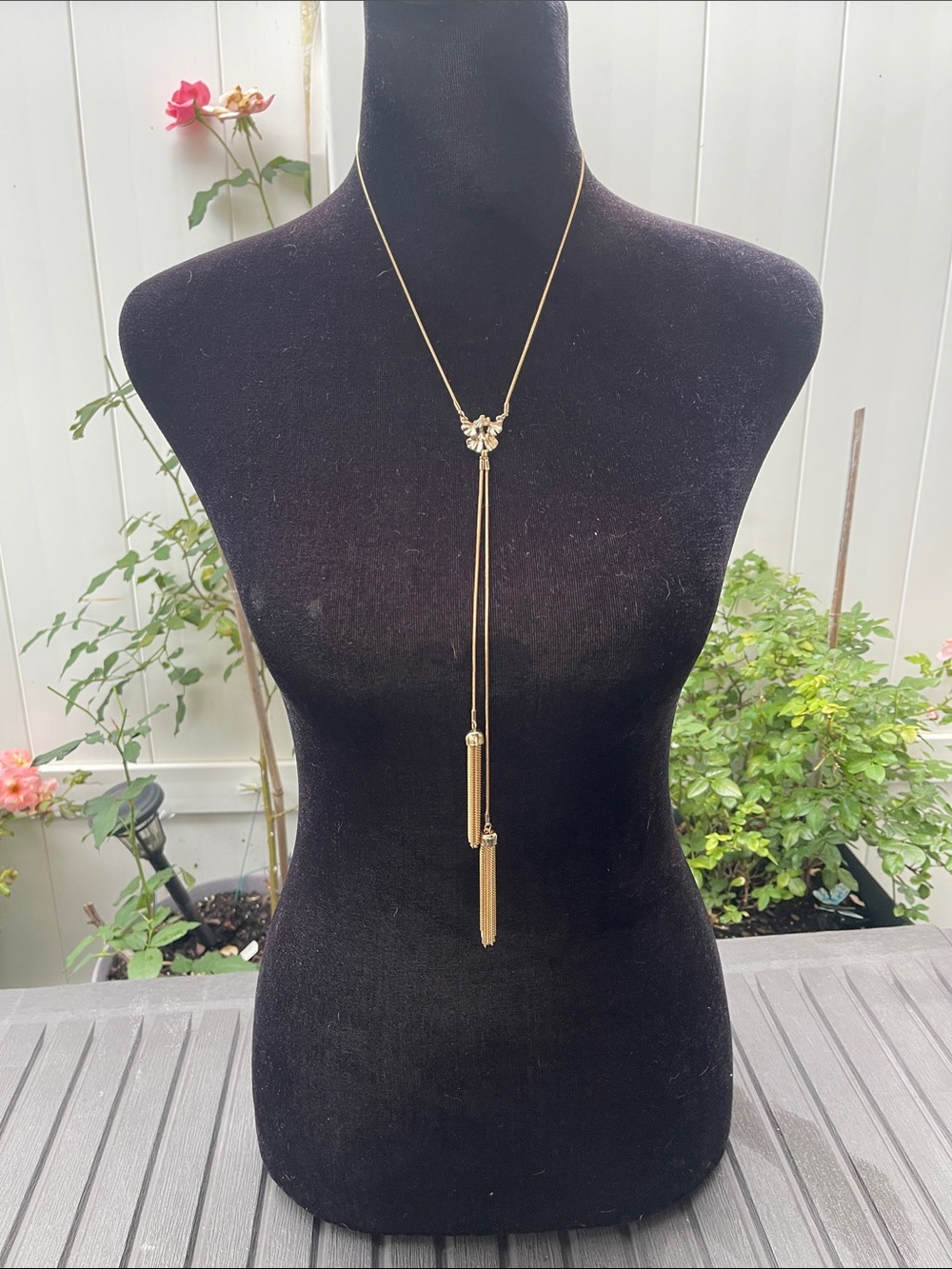 Stony - Gold Tassel Lariat Necklace